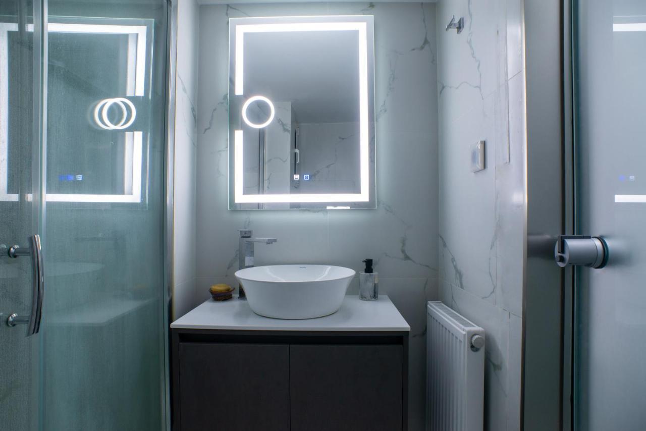 Modern-Lux Central 1 Bedroom Condo Ateny Zewnętrze zdjęcie